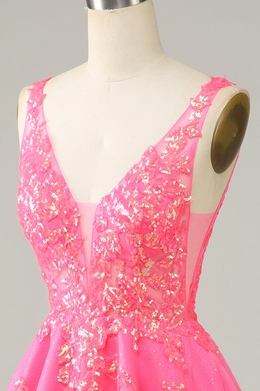 Fuchsia Sequined V Neck Backless Short Homecoming Dress Y4093