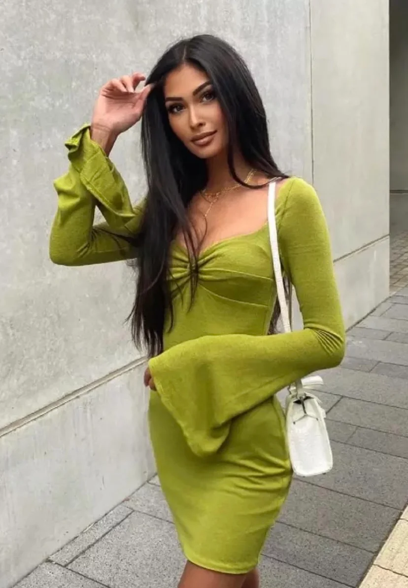 Autumn women's fashion trumpet sleeve square collar sexy low-cut body-fitting women's homecoming dress Y2967