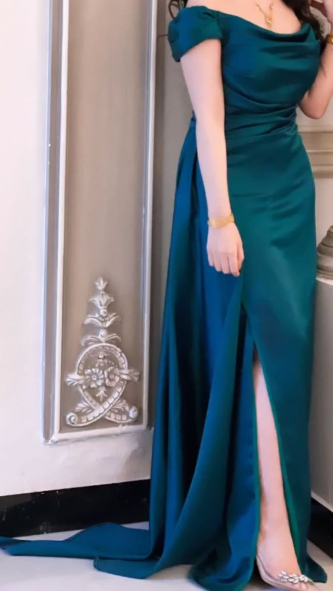 Elegant Off The Shoulder Prom Gown With Split Y5044