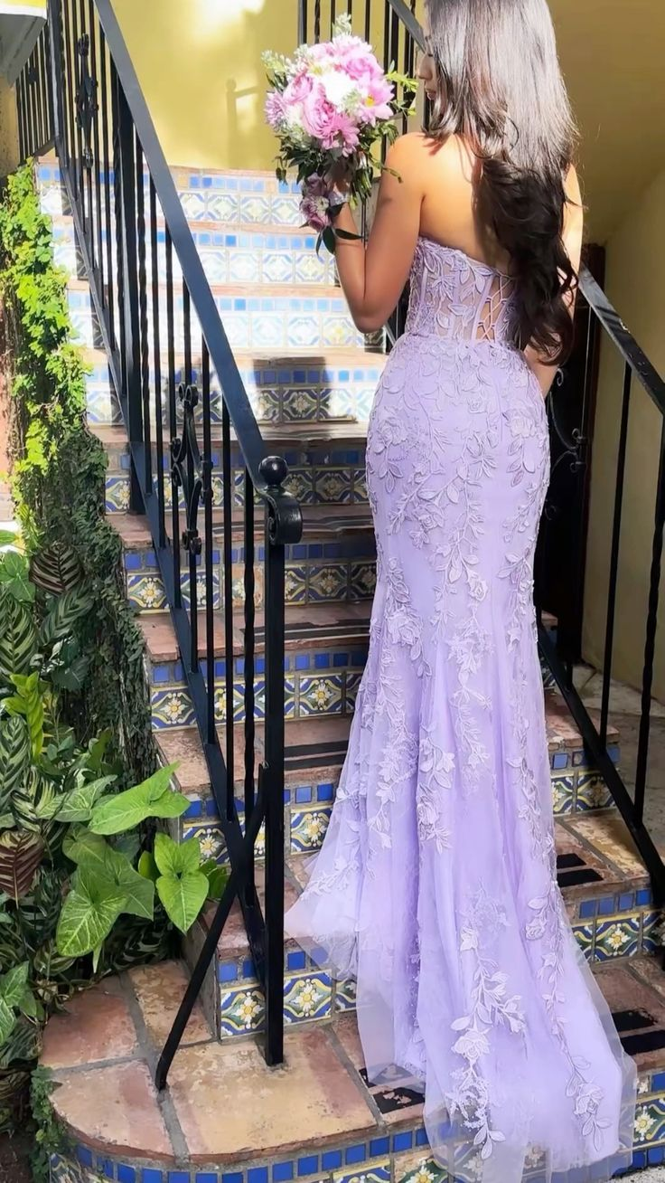 Elegant Strapless Tulle Lace Appliques Lilac Mermaid Evening Prom Dresses Y7873