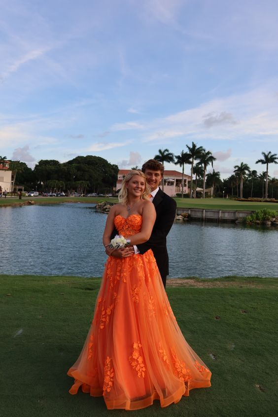 Orange Lace Appliques Prom Dress Illusion Sweetheart Strapless Tulle A Line Sweep Train Evening Gowns Graduation Party Y4167