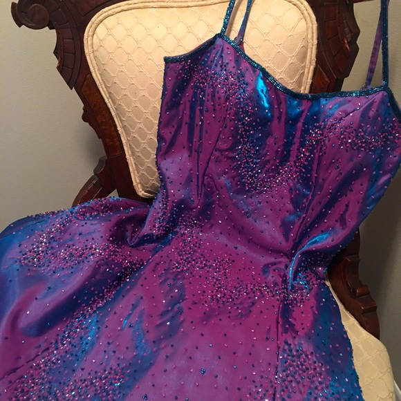 Gorgeous Purple Beaded A Line Evening Gown Spaghetti Straps Party Prom Dress Y7955