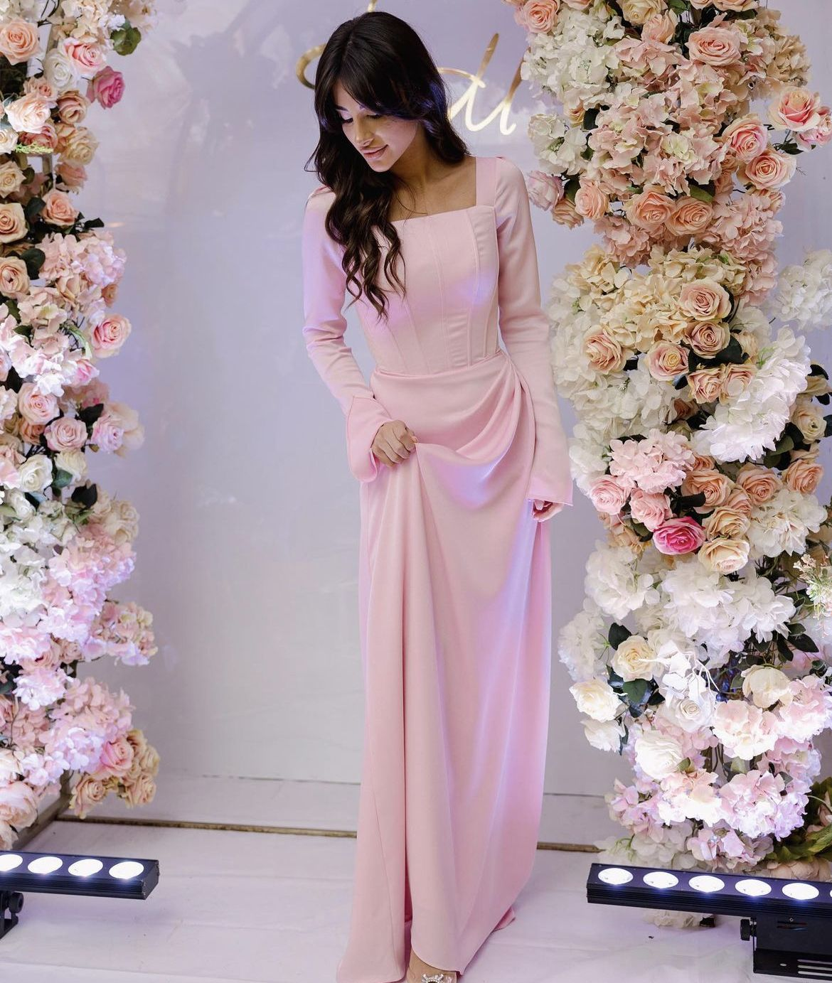 Classy Pink Square Neckline Column Evening Dress with Long Sleeves Y4798