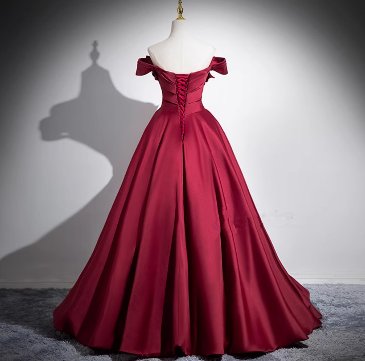 Fashion Burgundy Satin Pleats Prom Dress A Line Elegant Ball Gown Y7661